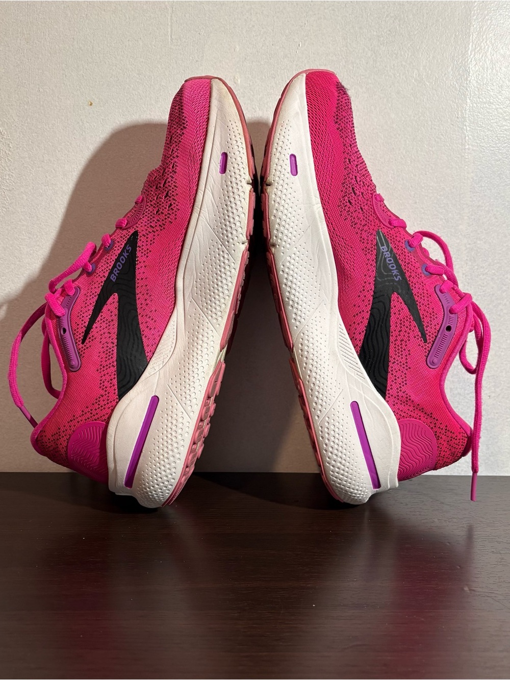 Brooks Ghost Max Shoes Womens Size 9 B Pink Mesh Running Sneakers - Picture 4 of 9